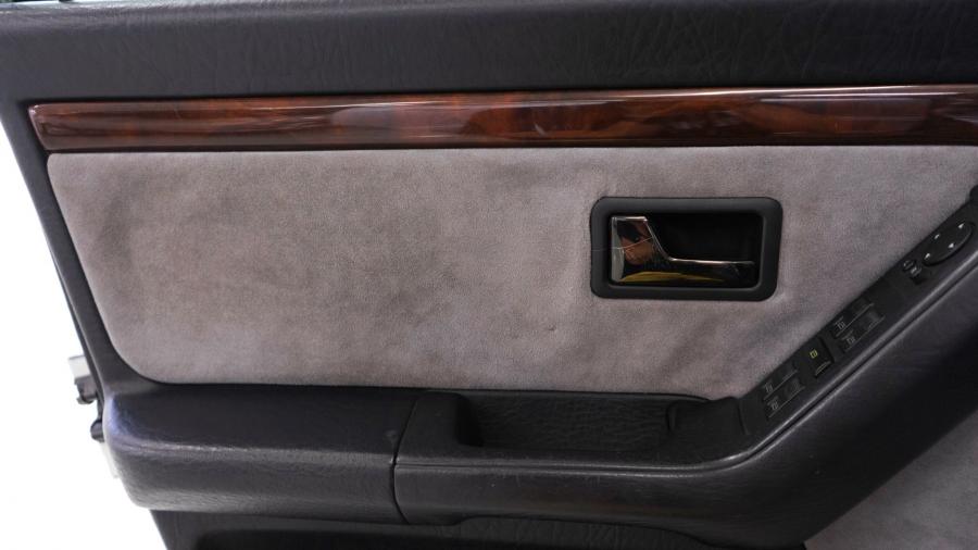 Детали интерьера Audi RS2 (8C, B4) 1994 года  (EU) (фото 103 из 150)